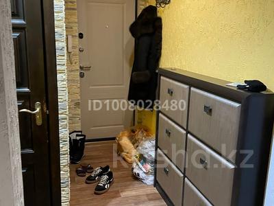 2-бөлмелі пәтер · 48 м² · 3/5 қабат, Абая 10 — Школы гимназии 38, бағасы: 26 млн 〒 в 