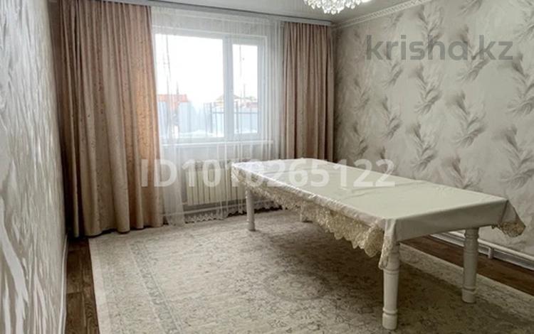 Үйдің бір бөлігі · 4 бөлме · 13.8 м² · 4 сот., Сарыарка, Абылай хан 49/1, бағасы: 20 млн 〒 в Деркуле — фото 2