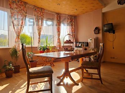 6-комнатная квартира · 197 м² · 4/5 этаж, мкр Самал-2, Мкр Самал-2, Достык Плаза 2Б — Достык/Жолдасбекова за 900 000 〒 в Алматы, Медеуский р-н