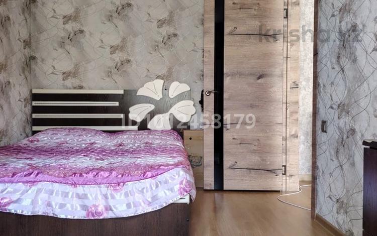 2-бөлмелі пәтер · 45 м² · 2/9 қабат, Каржаубайулы 259 — Общество слепых, бағасы: 22 млн ₸ в Семее — фото 2