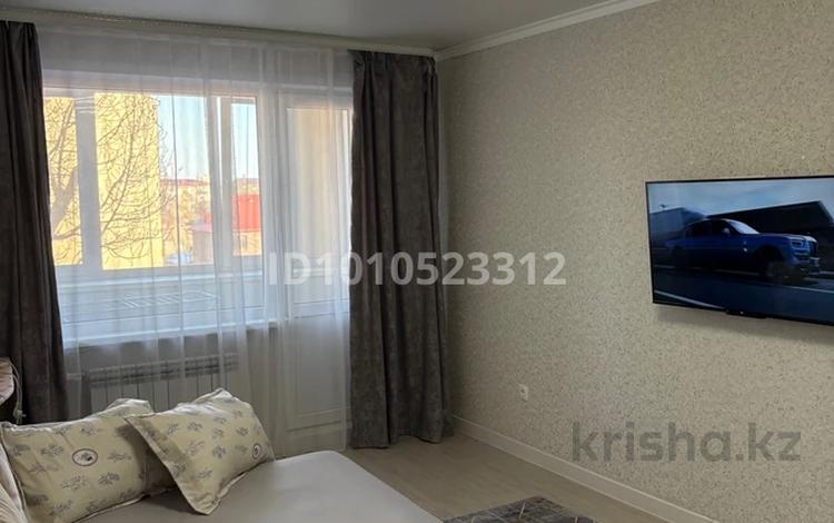 1-комнатная квартира · 45 м² · 4/5 этаж, Мухит 128 — Казииту за 9 999 ₸ в Уральске, мкр Школьник — фото 2