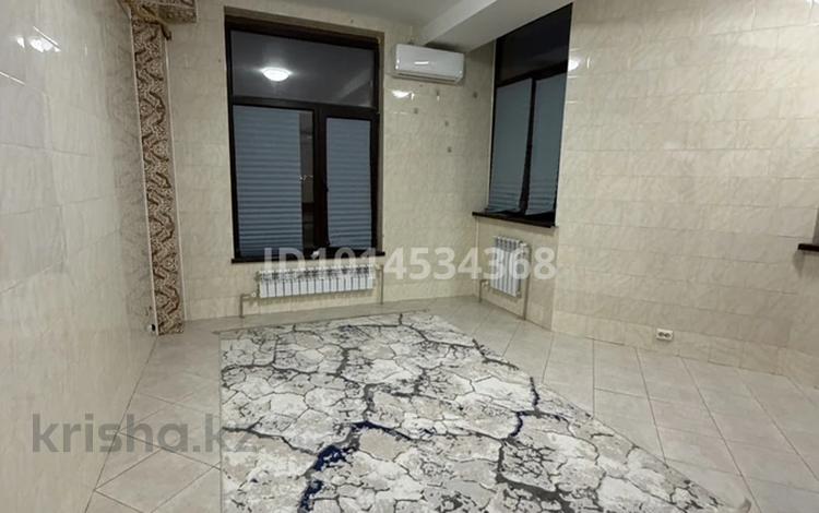 Офисы, склады, салоны красоты, кабинеты и рабочие места · 60 м² за 65 000 ₸ в Актау, 21-й мкр — фото 2
