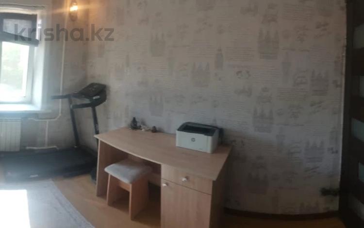 3-комнатная квартира · 60 м² · 1/5 этаж, Пушкина за 28.5 млн 〒 в Петропавловске — фото 2