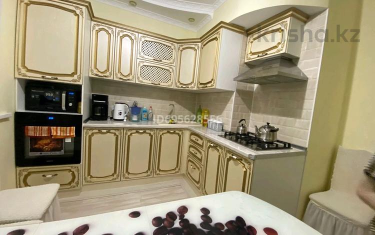 3-бөлмелі пәтер · 87 м² · 4/5 қабат, мкр Береке 14, бағасы: 27.5 млн ₸ в Атырау — фото 2
