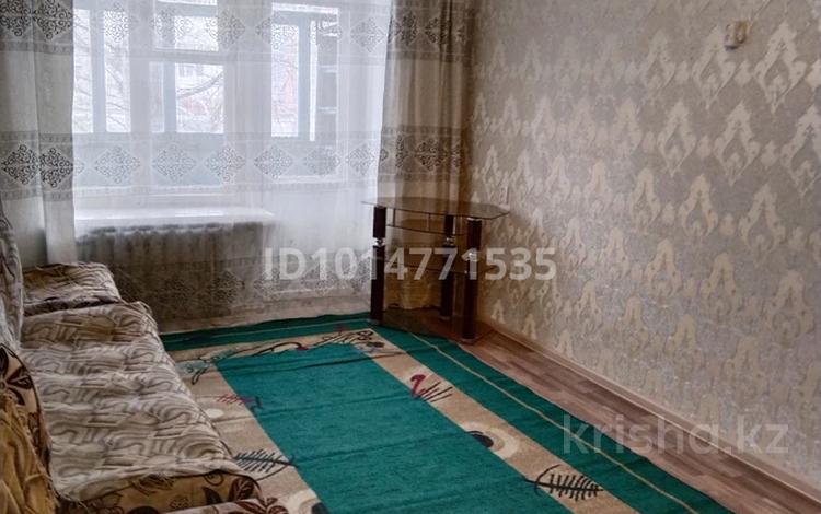 2-комнатная квартира · 49 м² · 2/5 этаж, Ауэезва за 90 000 ₸ в Аксу — фото 2