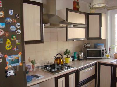 4-комнатная квартира · 74 м² · 3/5 этаж, Казыбек би — Чокина за 60 млн ₸ в Алматы, Алмалинский р-н