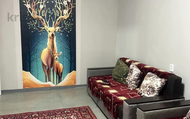 2-комнатная квартира · 60 м² · 2/5 этаж, мкр Айнабулак-4 170 за 260 000 ₸ в Алматы, Жетысуский р-н — фото 2