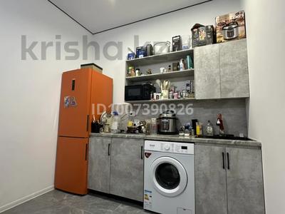 1-комнатная квартира · 38 м², Саурык батыр — На повороте фитнес центра Шымыр за 120 000 〒 в Байсерке
