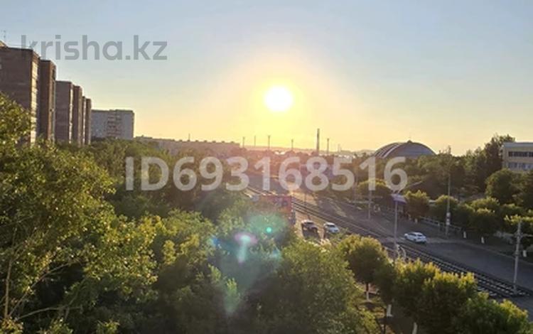 2-комнатная квартира · 42.9 м² · 5/5 этаж, Республики 53 за 10.5 млн 〒 в Темиртау — фото 13