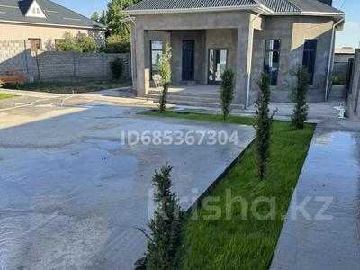 Отдельный дом · 7 комнат · 200 м² · 10 сот., Енкес 4 — Светофор за 25 млн 〒 в Сарыагаш