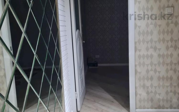 3-бөлмелі пәтер · 58 м² · 1/5 қабат, 8-шағынаудан 6 — МАМЫТОВА, бағасы: 28 млн ₸ в Шымкенте, Туран р-н — фото 2