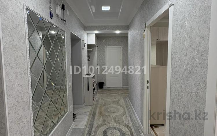 2-комнатная квартира · 64 м² · 1/6 этаж, 34-й мкр 11 за 23.5 млн ₸ в Актау — фото 2