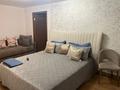 2-комнатная квартира · 56 м² · 5/5 этаж, Бухар Жырау 44 — Центр города,вокзал, 45 квартал, парк, ЦУМ, две двуспальные кровати и диван за 20 000 ₸ в Караганде, Казыбек би р-н — фото 5