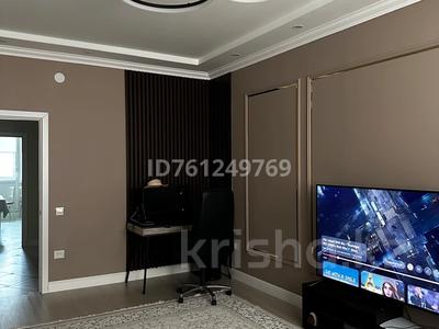 Пәтерлер в Атырауской обл.: 3-бөлмелі пәтер · 100 м² · 7/8 қабат, мкр Нурсая, Абулхаир хана, бағасы: 53 млн 〒 3-бөлмелі пәтер · 100 м² · 7/8 қабат, мкр Нурсая, Абулхаир хана, бағасы: 53 млн 〒 в Атырау