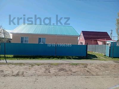 Жеке үй · 4 бөлме · 115 м² · 5 сот., ул. Акын Сара, бағасы: 26 млн ₸ в Уральске, мкр Школьник