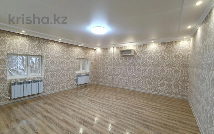 2-бөлмелі пәтер · 88.6 м² · 5/5 қабат, Газизы Жубановой, бағасы: 21 млн ₸ в Актобе — фото 4
