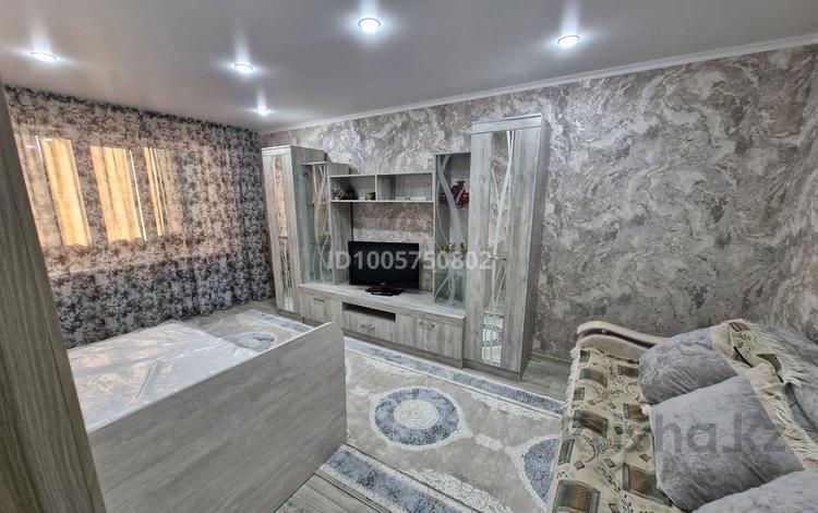 1-комнатная квартира · 33 м² · 3/5 этаж, 7 микрораййон 58 за 120 000 ₸ в Темиртау — фото 2