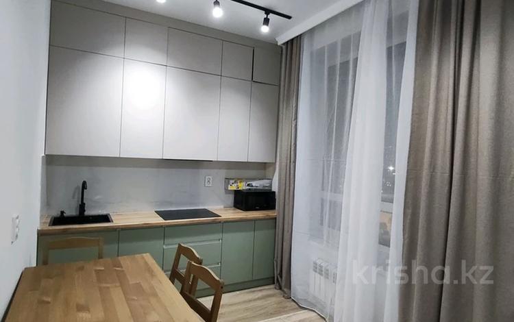 1-комнатная квартира · 40 м² · 9/9 этаж, Туран 46Б за 250 000 ₸ в Астане, Нура р-н — фото 2