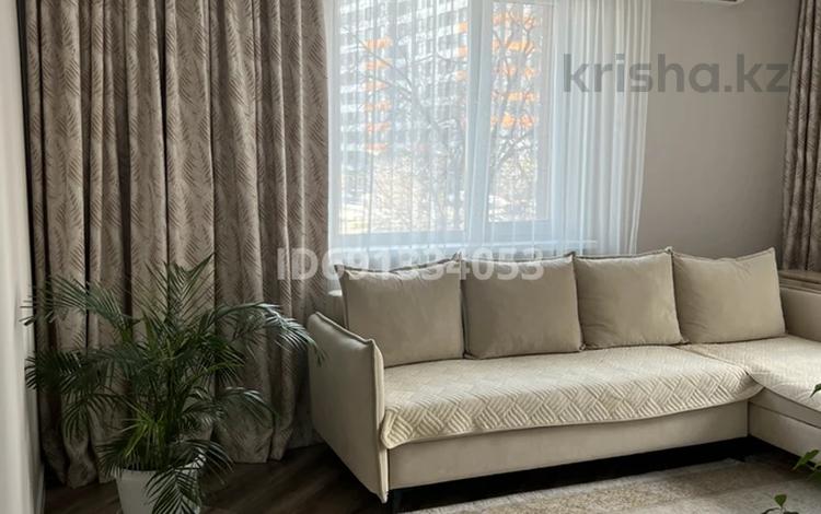 2-комнатная квартира, 56 м², 2/12 этаж, Сатпаева 90/20