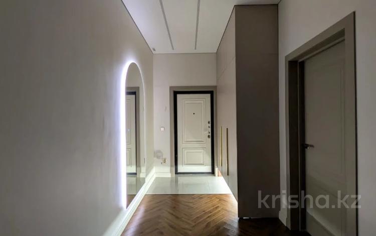 2-бөлмелі пәтер · 80.3 м² · 8/9 қабат, Алии Молдагуловой, бағасы: 41 млн ₸ в Уральске — фото 2