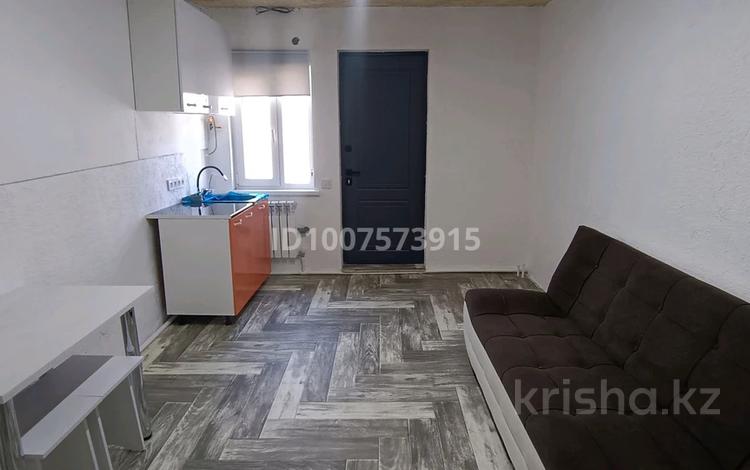 1 бөлме · 16 м² · 1/1 қабат, Актюбинская, бағасы: 65 000 ₸ в Уральске — фото 6