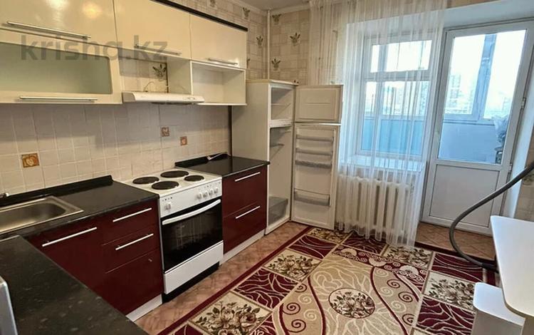 1-комнатная квартира, 38 м², 3/10 этаж помесячно, Бердибек сокпакбаева 18