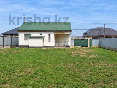 Отдельный дом · 2 комнаты · 70 м² · 6 сот., 3-ий квартал за 21 млн ₸ в Долане