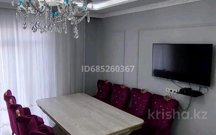 3-комнатная квартира, 150 м², 2/12 этаж посуточно, ЖК Nur siti б/блок за 16 000 〒 в Туркестане — фото 61