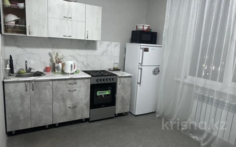 1-бөлмелі пәтер · 42 м² · 4/10 қабат, Базовая 2/7, бағасы: 23 млн ₸ в Усть-Каменогорске — фото 2