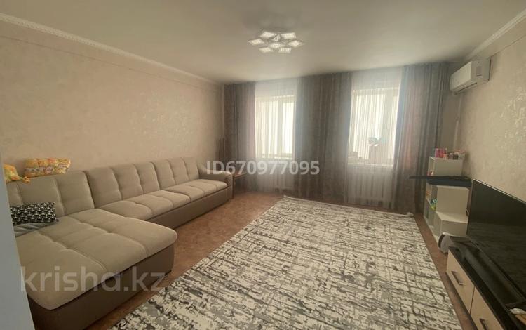 2-комнатная квартира, 80 м², 3/3 этаж, Мира 16 — Ленина за 19 млн 〒 в Балхаше — фото 8