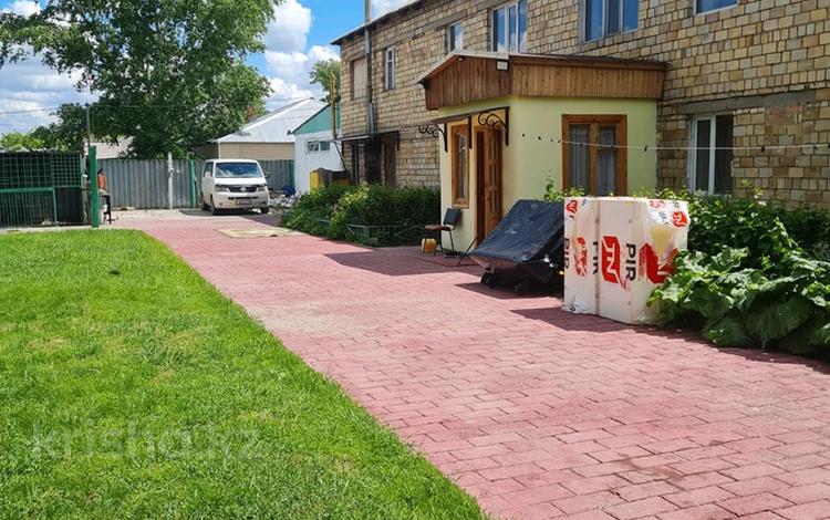 Жеке үй · 12 бөлме · 800 м² · 10 жүзд., Тельмана 25 — П.Коктас, бағасы: 15 млн ₸ в Караганде — фото 6