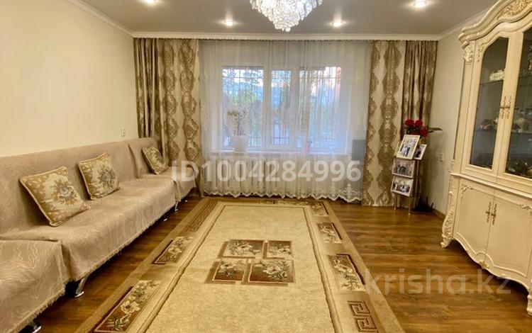 3-бөлмелі пәтер · 76.6 м² · 1/5 қабат, мкр Юго-Восток, Мкр Степной 1 2/15 — За рестораном Империя и Вог, бағасы: 26.5 млн ₸ в Караганде, Казыбек би р-н — фото 2