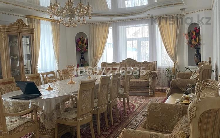 6-бөлмелі пәтер · 220 м² · 1/2 қабат, Кошанбаева 103А — Веденеева, бағасы: 42 млн ₸ в  — фото 2