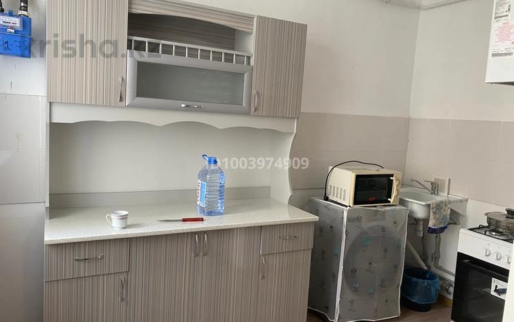 3-бөлмелі пәтер · 80.1 м² · 6/7 қабат, 11 16/2 — Возле народного банка, бағасы: 130 000 ₸ в Туркестане — фото 2
