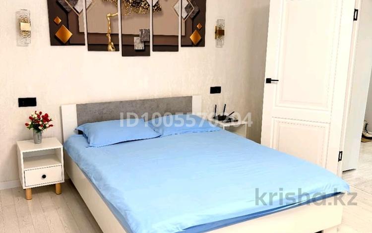 1-комнатная квартира · 47 м² · 4/9 этаж, мкр Кунаева 61 — Напротив ЗАГСа .рядом лимонад , алтындар , площадь за 2 500 〒 в Уральске — фото 2