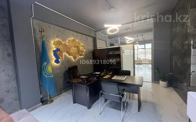 Офисы • 120 м² за 100 млн 〒 в Атырау, мкр Нурсая — фото 2