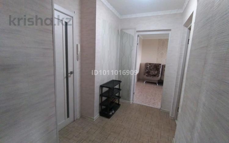 2-бөлмелі пәтер · 58 м² · 6/9 қабат, проспект Нурсултана Назарбаева 77, бағасы: 190 000 ₸ в Усть-Каменогорске, Ульбинский — фото 2