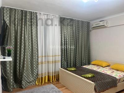 1-бөлмелі пәтер · 50 м² · 2/5 қабат, Абая 11а — Драмтеатр, бағасы: 12 000 ₸ в Атырау