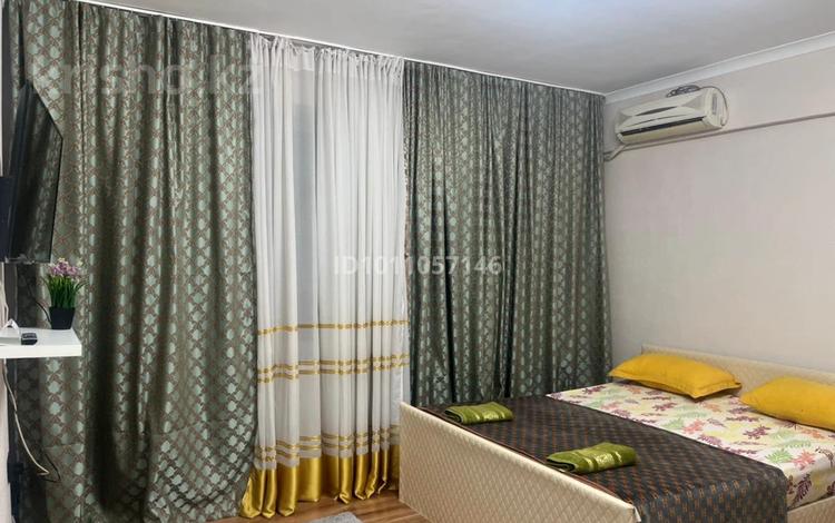 1-комнатная квартира · 50 м² · 2/5 этаж, Абая 11а — Драмтеатр за 12 000 ₸ в Атырау — фото 2