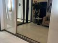 2-комнатная квартира · 57 м² · 3/9 этаж, мкр Нурсая, Абылхаир хана 69 — Пересечение улицы Габдиева за 50 млн ₸ в Атырау — фото 15