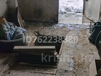 Гаражи и паркинги в Улытау обл.: Гараж · 17 м² · Сатпаева — По Сатпаева с зади поликлиники за 2 млн 〒 Гараж · 17 м² · Сатпаева — По Сатпаева с зади поликлиники за 2 млн 〒 в Жезказгане