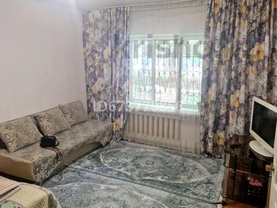 Аренда квартир посуточно в Алматы: 1-комнатная квартира · 35.6 м² · 1/5 этаж, мкр Самал-2 2 — Жолдасбекова за 15 000 〒 1-комнатная квартира · 35.6 м² · 1/5 этаж, мкр Самал-2 2 — Жолдасбекова за 15 000 〒 в Алматы, Медеуский р-н