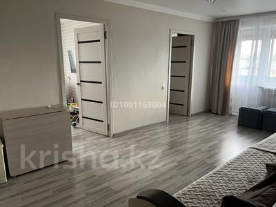 4-комнатная квартира · 61.4 м² · 5/5 этаж, Майкудук, 18й микрорайон 21 за 15.5 млн ₸ в Караганде, Алихана Бокейханова р-н