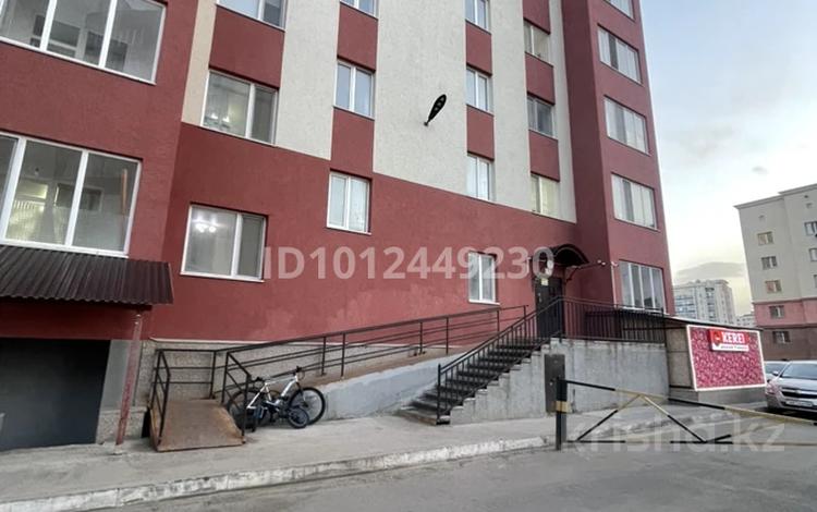 Еркін, кеңселер, дүкендер мен бутиктер, қоймалар, қоғамдық тамақтану орны, сұлулық салондары, монша, қонақ үй және демалыс орындары, фитнес және спорт, медорталықтар мен дәріханалар, білім орталықтары, ойын-сауық, конференц-залдар, кабинеттер және жұмыс орындары, студиялар · 64 м², бағасы: 200 000 ₸ в Астане, Сарайшык р-н — фото 2
