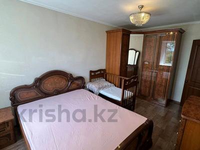 4-комнатная квартира · 84 м² · 6/6 этаж, Керамическая 76 — Бухар Жырау за ~ 21.8 млн 〒 в Караганде, Казыбек би р-н