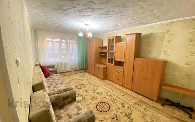 1-комнатная квартира, 37 м², 2/5 этаж помесячно, Каблиса Жирау за 90 000 〒 в Талдыкоргане — фото 2