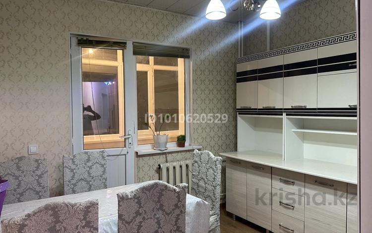 2-бөлмелі пәтер · 72 м² · 4/10 қабат, мкр Нурсат 132 — Проспект БАЙДИБЕК БИ - Ұ. АРГЫНБЕКОВА, бағасы: 27 млн ₸ в Шымкенте, Каратауский р-н — фото 2