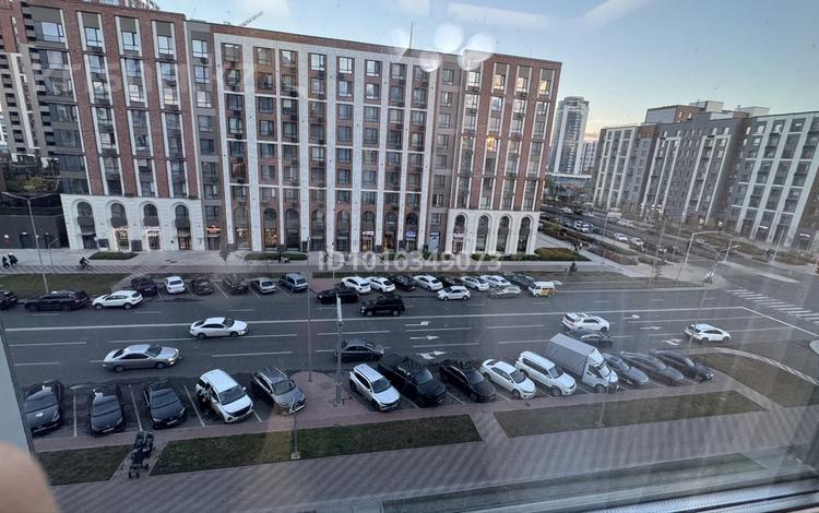 2-комнатная квартира · 45 м², Толе би 61 — ТЦ Хан Шатыр за 350 000 ₸ в Астане, Нура р-н — фото 2