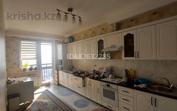 5-бөлмелі пәтер · 205 м² · 12/13 қабат, мкр Мамыр-7, Шаляпина 21, бағасы: 170 млн ₸ в Алматы, Ауэзовский р-н — фото 2