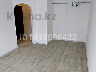 1-бөлмелі пәтер · 30 м² · 2/5 қабат, Сатпаева — Бр. Жубанова, бағасы: 7.8 млн ₸ в Актобе